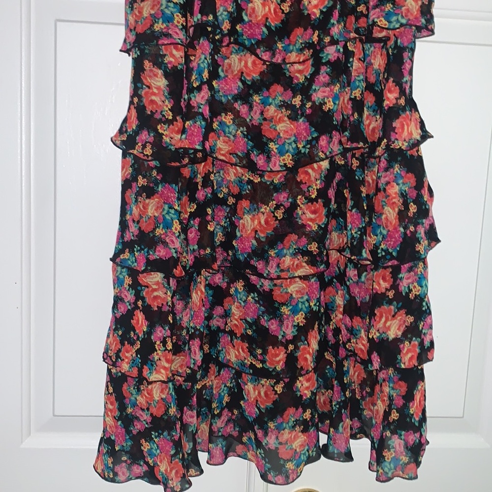 Nine & CO. Ruffled dress - Picture 4 of 6